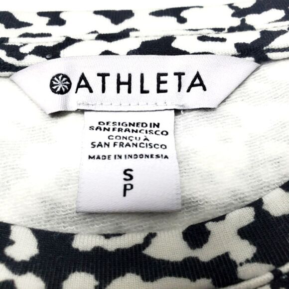 ATHLETA Micro Cheetah Black Balance Printed Pullover in Size S/P - Picture 3 of 7